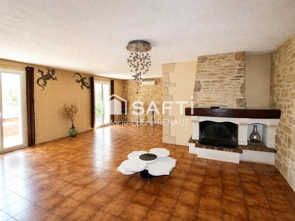Plain-pied - Joli terrain - Garage - Carport - Piscine