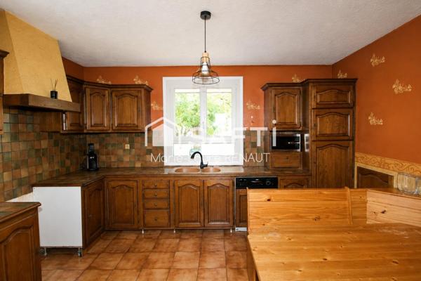 Plain-pied - Joli terrain - Garage - Carport - Piscine