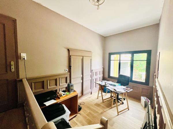 Maison avec garage et piscine