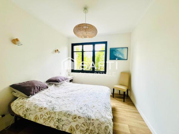 Maison avec garage et piscine