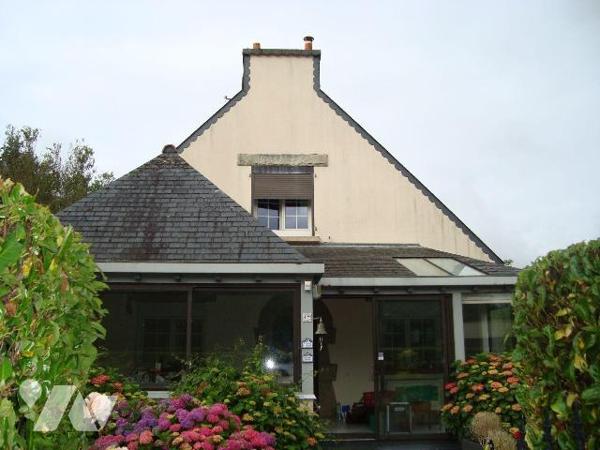 Maison à vendre à LIGNOL (56160), Morbihan (56), située dans le centre bourg, proche des commer...