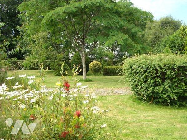 Maison à vendre à LIGNOL (56160), Morbihan (56), située dans le centre bourg, proche des commer...