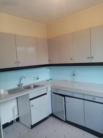 Fonds et/ou murs commerciaux à louer à Laval en Mayenne (53000), ref : 53079-L384