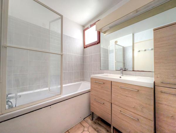 Appartement 3 pièces en Rez-de-Jardin - 61m² - BEZONS , Bezons Appartement 3 pièces en Rez-de-Jardin - 61m² - BEZONS , Bezons