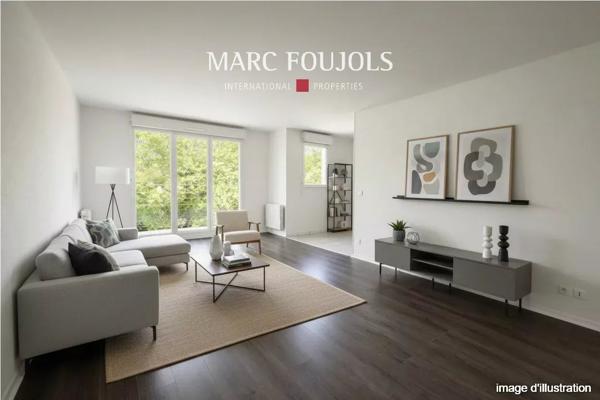 Chantilly appartement récent 2 chambres balcon