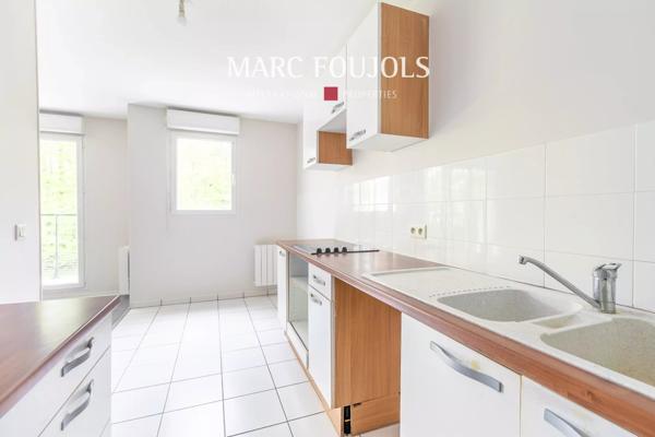 Chantilly appartement récent 2 chambres balcon