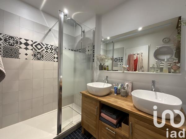 Appartement 5 pièces de 98 m² à La Rochelle (17000)