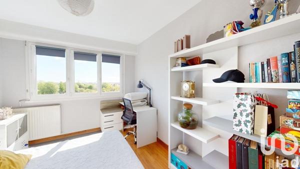 Appartement 5 pièces de 98 m² à La Rochelle (17000)