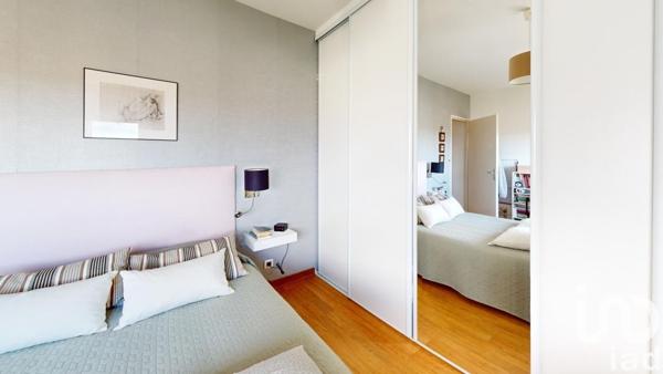 Appartement 5 pièces de 98 m² à La Rochelle (17000)