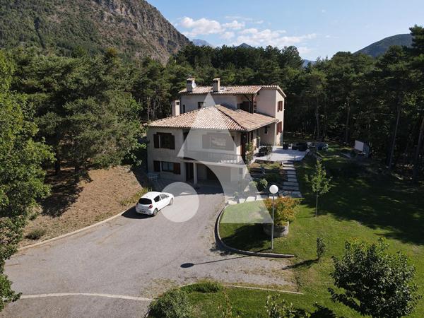 Villa 6 pièces 185 m2