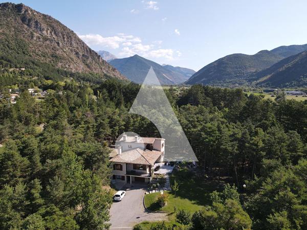 Villa 6 pièces 185 m2