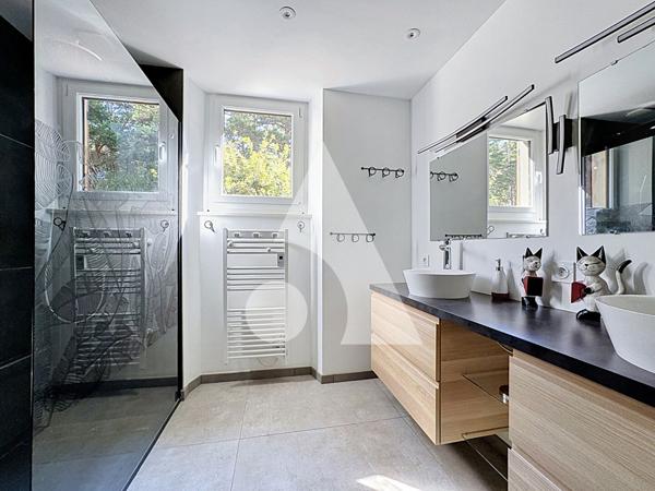 Villa 6 pièces 185 m2