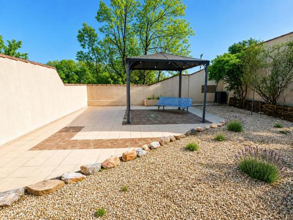 Maison de village avec jardin, terrasse, garage et fort potentiel – Idéale grande famille ou investissement