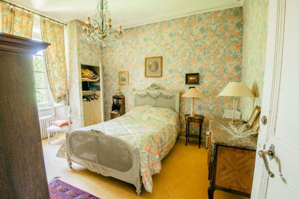 Manoir du XIX° siècle en centre-ville