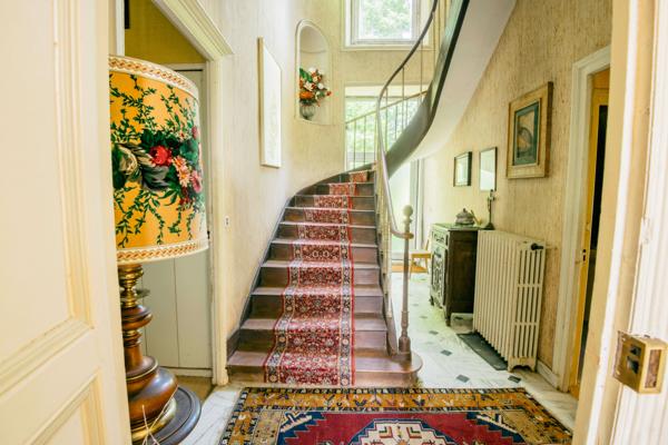 Manoir du XIX° siècle en centre-ville