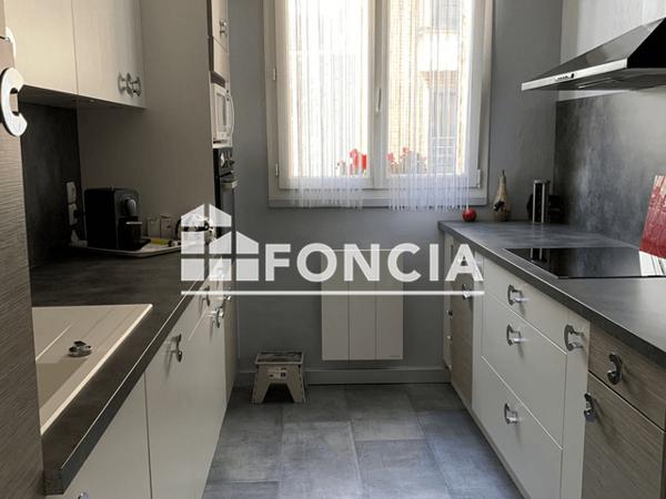 Location Appartement 4 pièces 84.5 m² - 7 RUE DE BABYLONE Chartres 28000