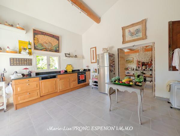 Maison
         7 pièces
        - 185 m² Bien prestige 527 000 € *
