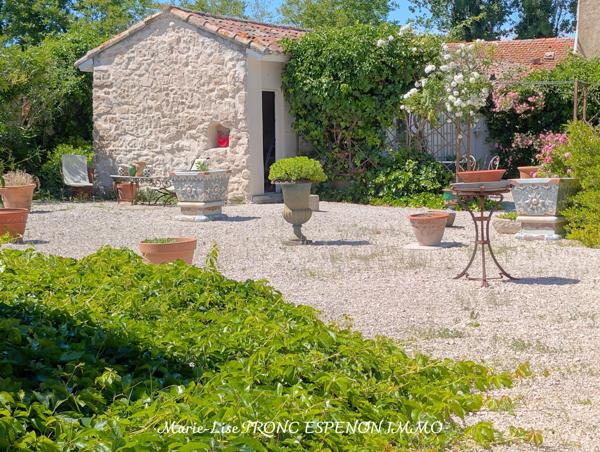 Maison
         7 pièces
        - 185 m² Bien prestige 527 000 € *
