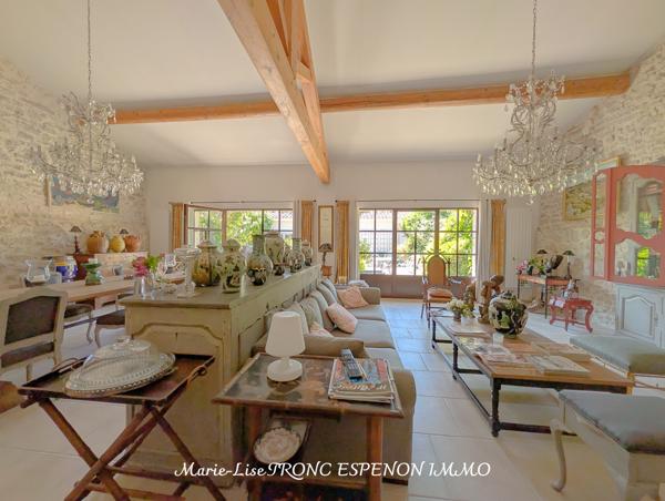 Maison
         7 pièces
        - 185 m² Bien prestige 527 000 € *