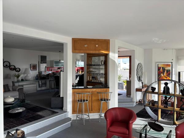 Maison à LARMOR-PLAGE, 56260 - 6 pièces 280m²