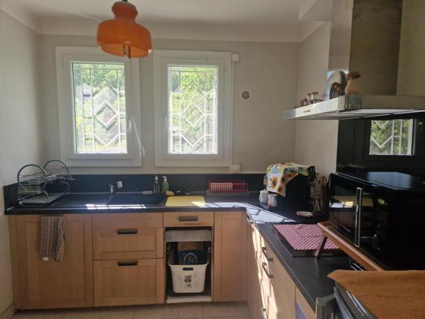 Maison de 71m², avec sous sol de 75m² et jardin de 648m²