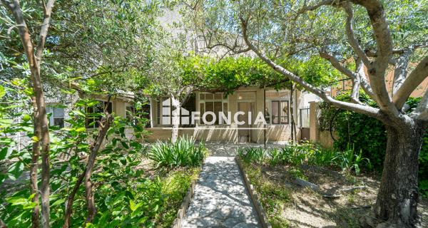 À vendre Maison 5 pièces 125 m² - Pierrevert 04860