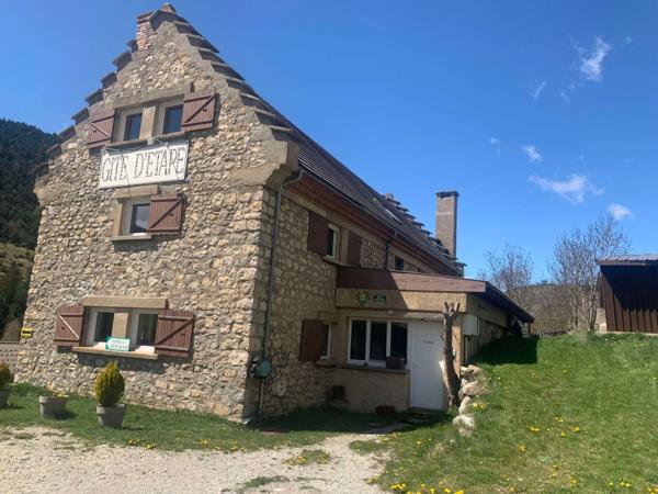 À vendre – Gîte d’étape en activité au cœur du Dévoluy : une opportunité unique entre nature et montagne !