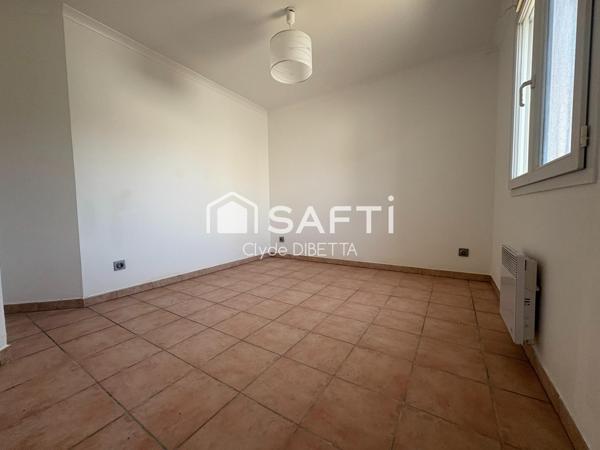 Maison de plain-pied de 83m², 3 chambres, garage.ma