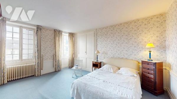 MAISON BOURGEOISE - BRICQUEBEC