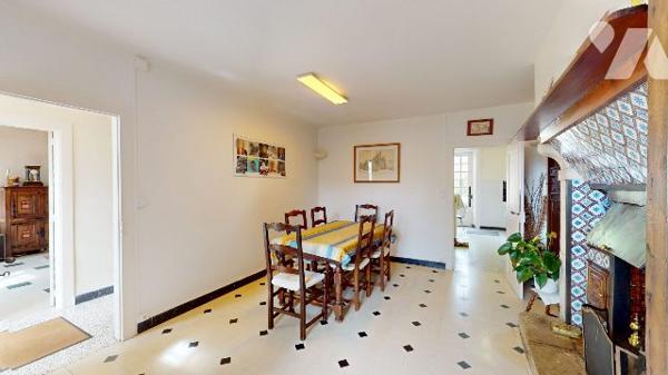 MAISON BOURGEOISE - BRICQUEBEC