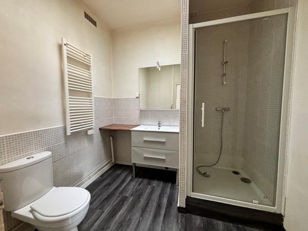Appartement
                                                                                                                                                                                                                                                                                                                        4 pièce(s)                                                                                                                                                                                                          3 chambre(s)                                                                                                                                                                                                          96.1  m²