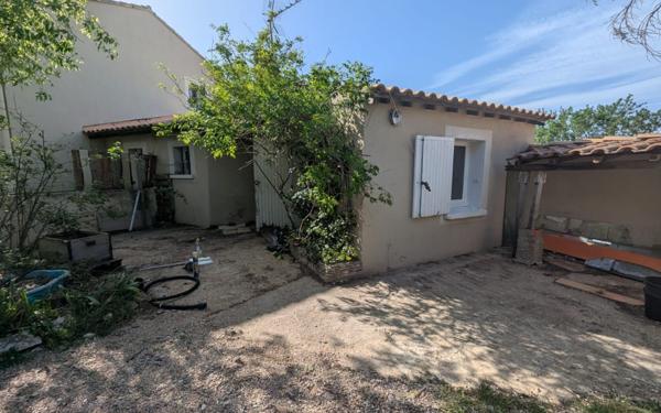 Maison à vendre    5 pièces •  Rochefort-du-Gard