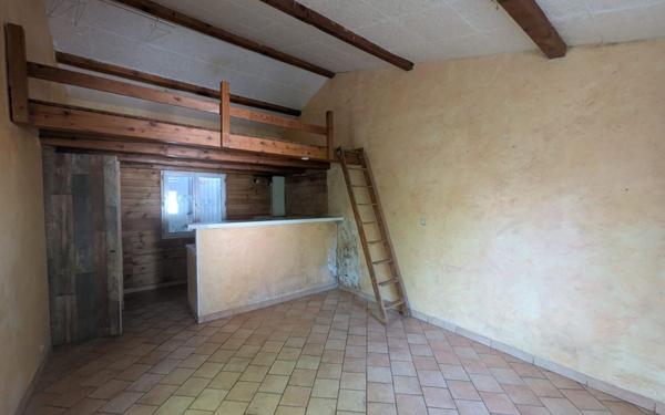 Maison à vendre    5 pièces •  Rochefort-du-Gard