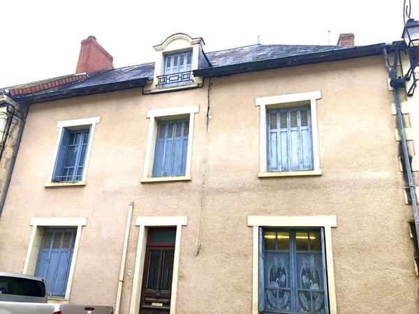 Belle maison de ville à rénover