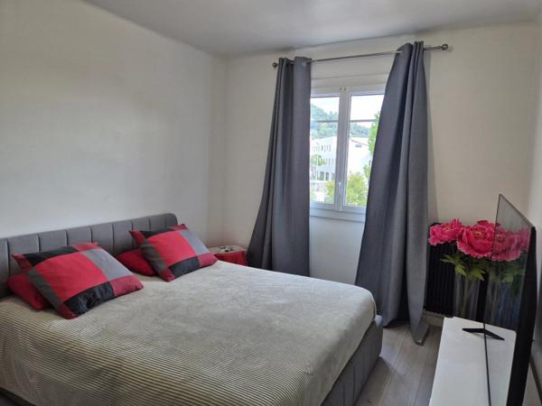 Vente Appartement 3 pièces 76 m2 à Le Cannet-des-Maures