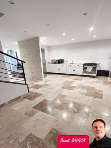 BELLE MAISON dans un quartier prisé