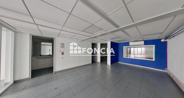 À vendre Local commercial 160 m² - Marseille 13002