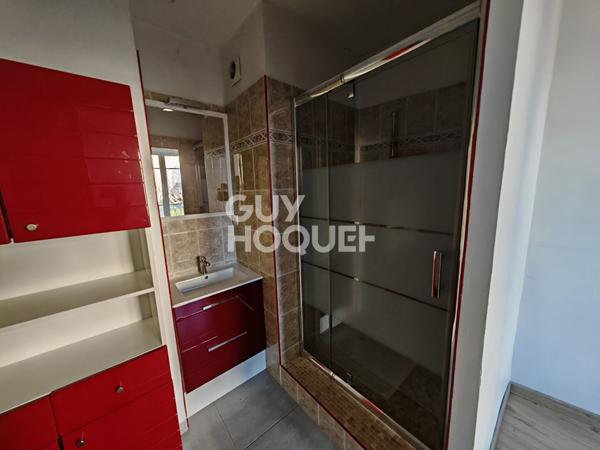 CARPENTRAS - Appartement T2 rénové et climatisé de 48 m²