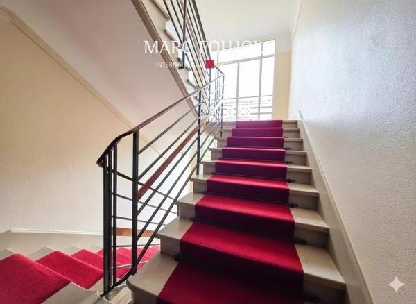 MAURICE BARRES- 2 pièces de 43m².