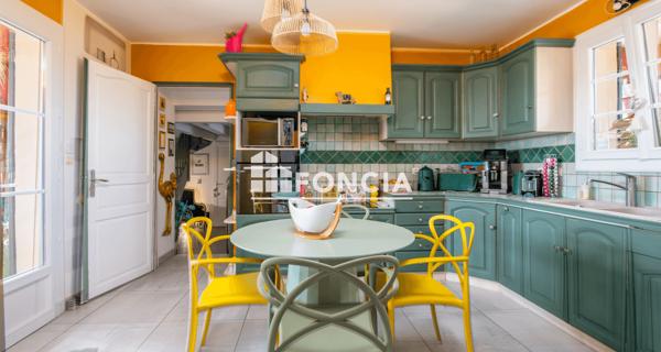 À vendre Maison 6 pièces 201 m² - Forcalquier 04300