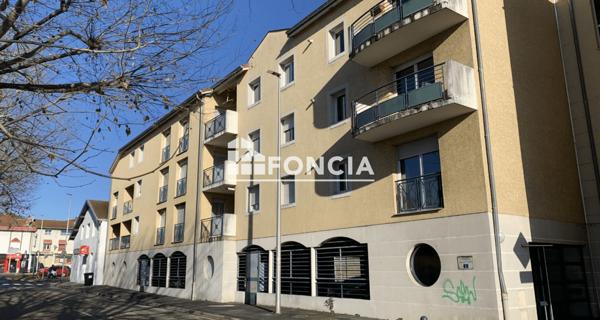 Location Studio 27.3 m² - Meximieux 01800