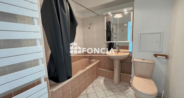 Location Studio 27.3 m² - Meximieux 01800