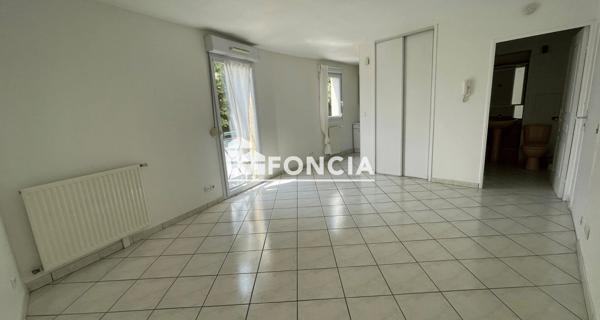 Location Studio 27.3 m² - Meximieux 01800