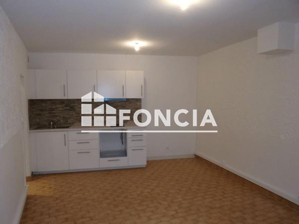 Location Studio 24.32 m² - 11 RUE DES MOULINS Arles 13200