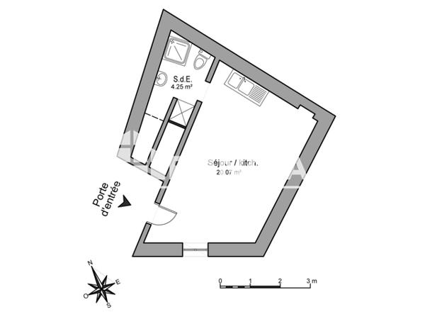 Location Studio 24.32 m² - 11 RUE DES MOULINS Arles 13200