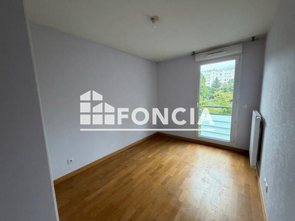 Location Appartement 4 pièces 77.1 m² - SOLEIL PARC St Martin D'hères 38400