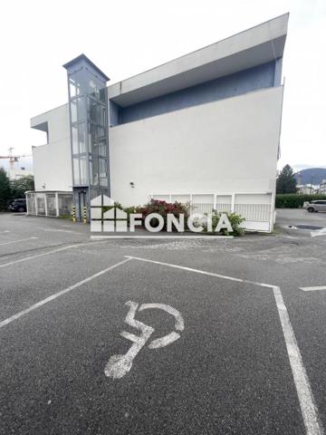 Location Local commercial 1 pièce - Eybens 38320