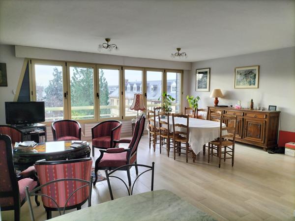 Appartement 5 pièce(s) 3 chambre(s) 101 m²