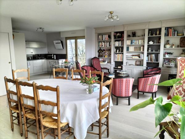 Appartement 5 pièce(s) 3 chambre(s) 101 m²