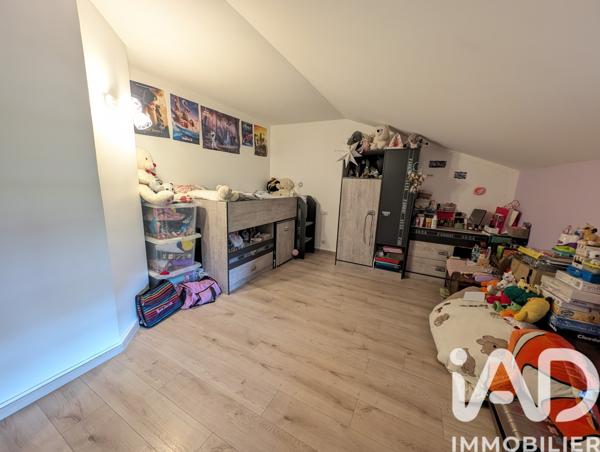 Maison à vendre 6 pièces 121 m² Izernore